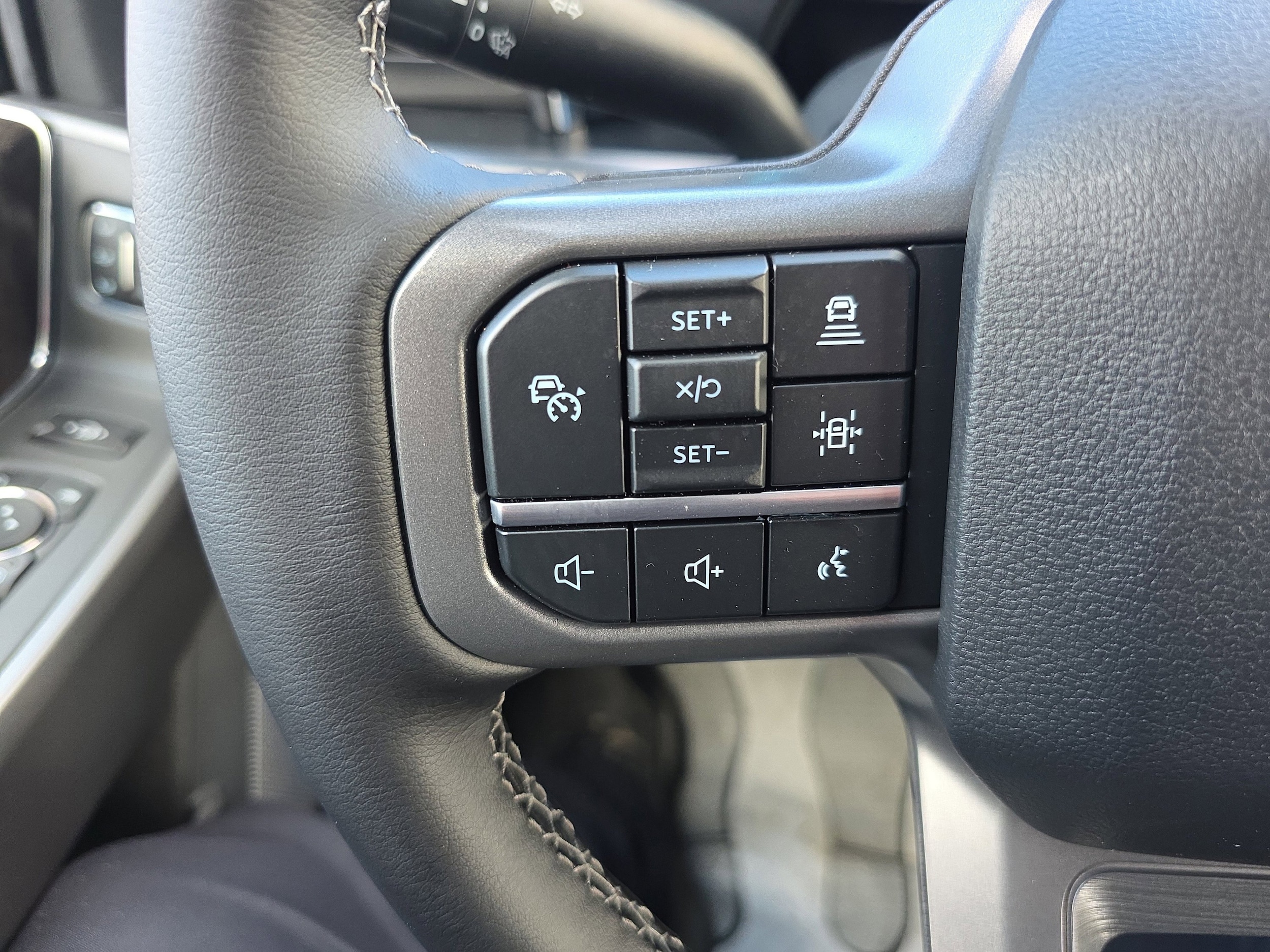 2026 Ford F-350 Super Duty Lariat - Photo 39
