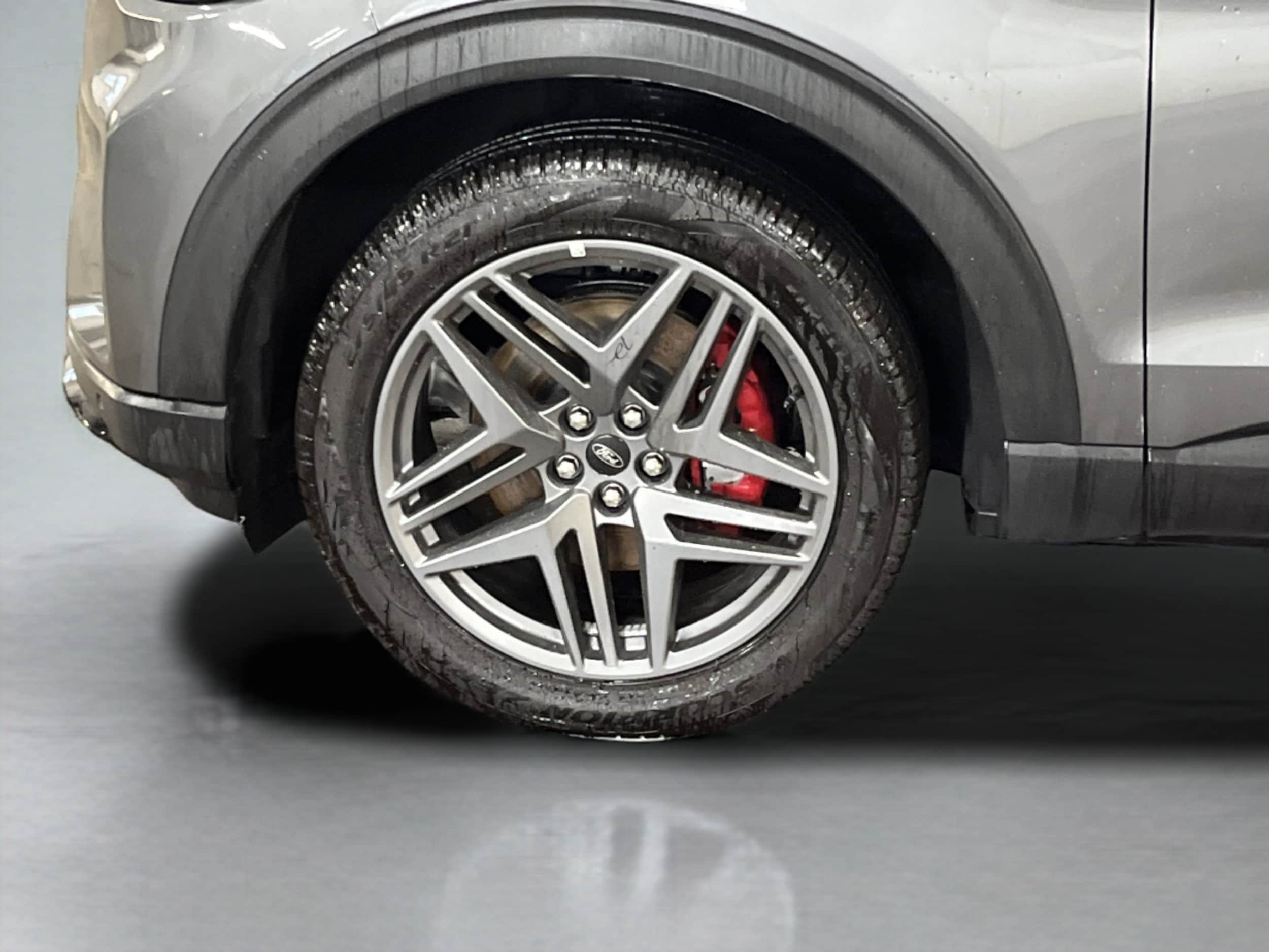 2026 Ford Explorer ST-Line - Photo 10