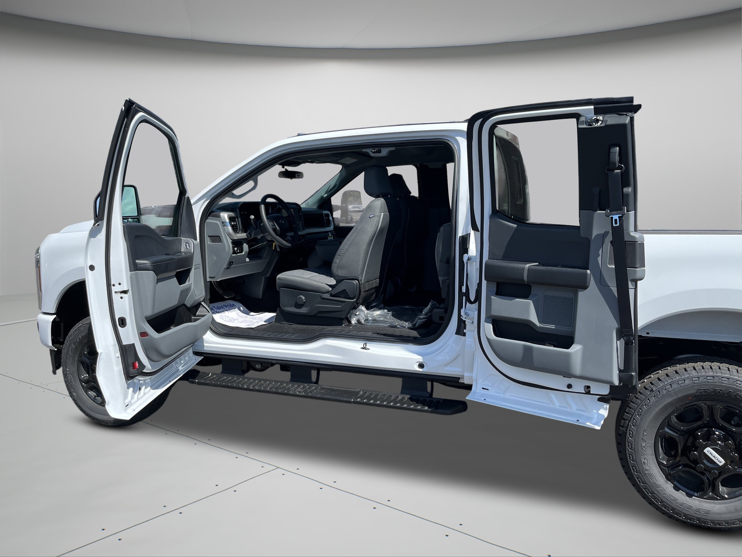 2026 Ford F-250 Super Duty XL - Photo 9