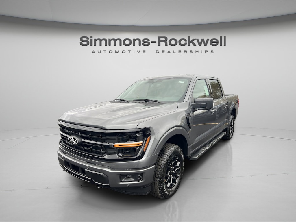 New 2025 Ford F-150 XLT XLT 4WD SuperCrew 5.5 Box