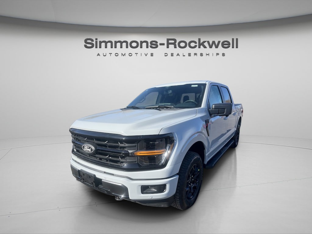 New 2026 Ford F-150 XLT XLT 4WD SuperCrew 5.5 Box