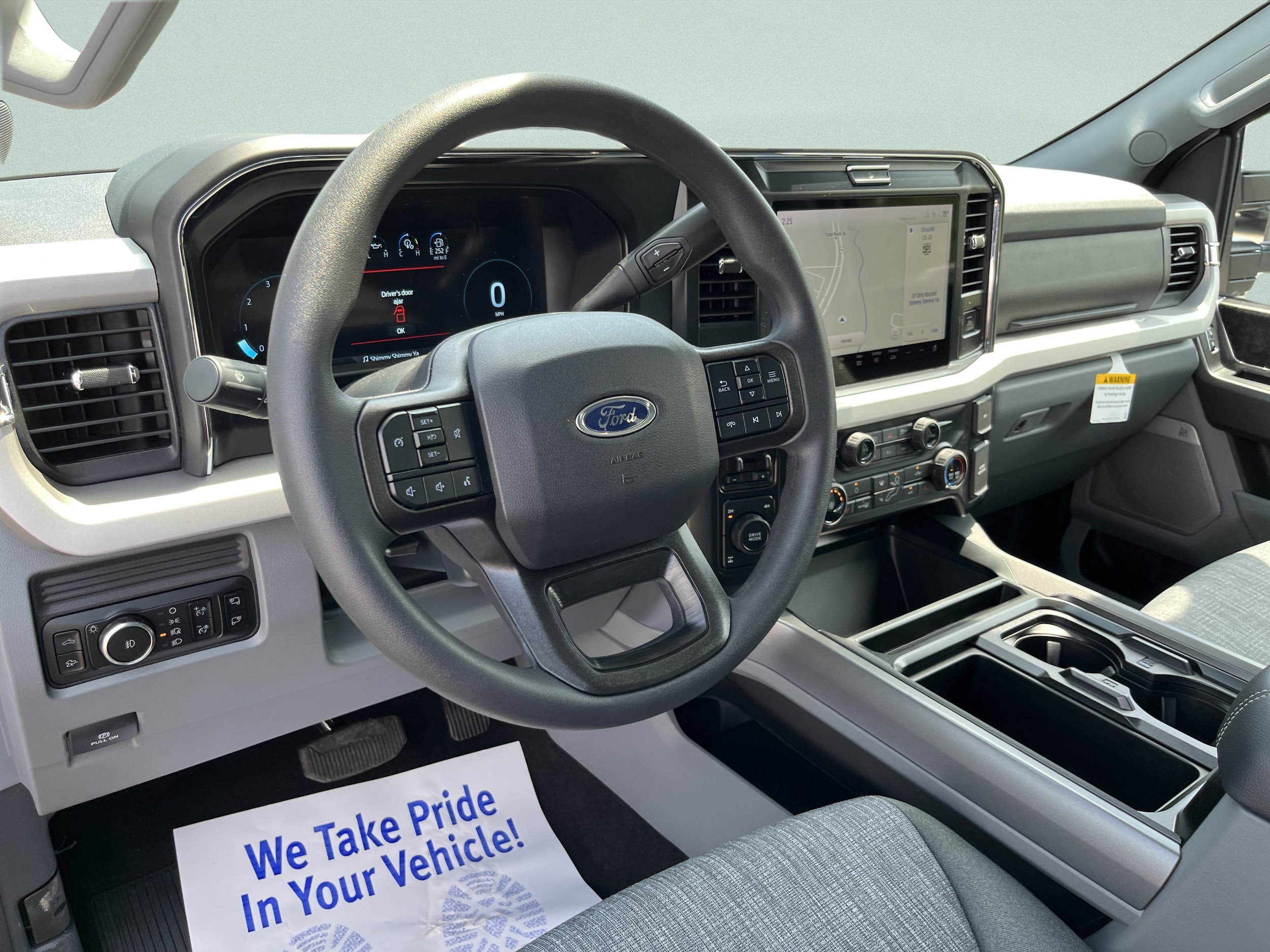 2026 Ford F-350 Super Duty XLT - Photo 12