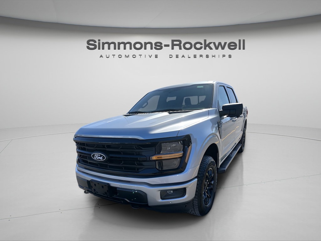 New 2026 Ford F-150 XLT XLT 4WD SuperCrew 5.5 Box