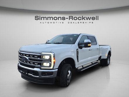 2026 Ford Super Duty F-350 DRW LARIAT LARIAT 4WD Crew Cab 8 Box