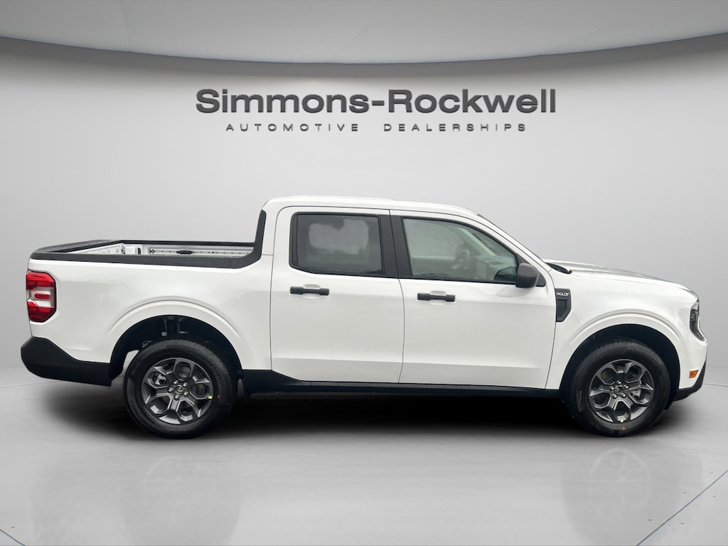 New 2025 Ford Maverick XLT XLT AWD SuperCrew