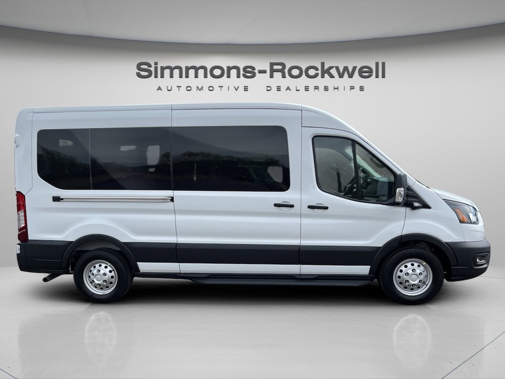 New 2026 Ford Transit Passenger Wagon XL T-350 148 Med Roof XL AWD