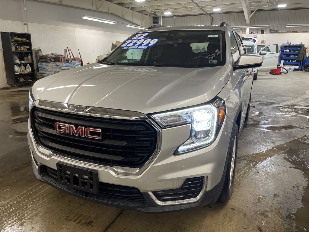 Used 2022 GMC Terrain SLE AWD SLE
