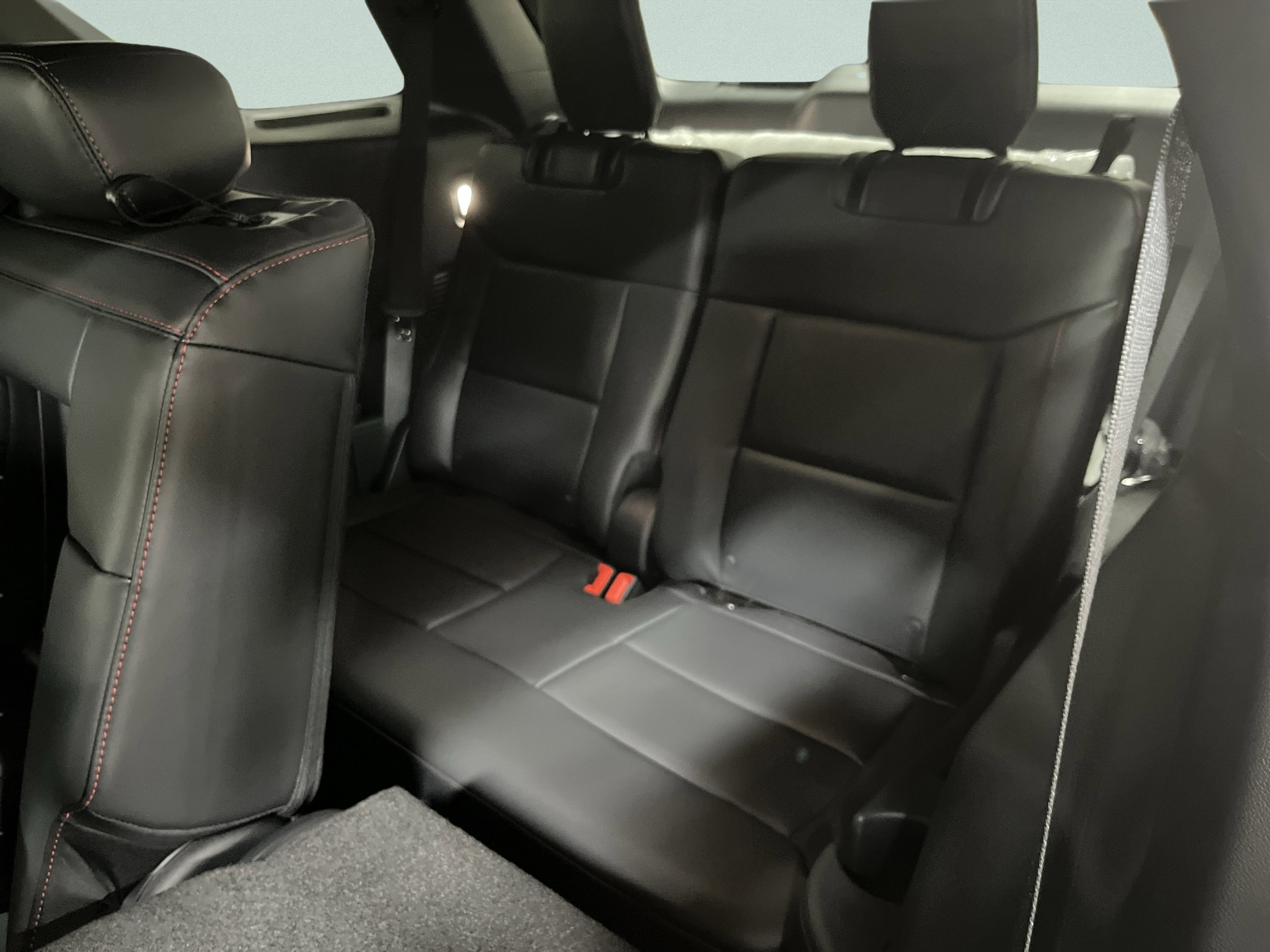 2026 Ford Explorer ST-Line - Photo 34