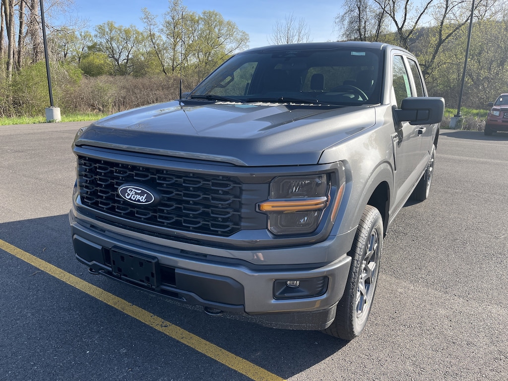 New 2026 Ford F-150 STX STX 4WD SuperCrew 5.5 Box