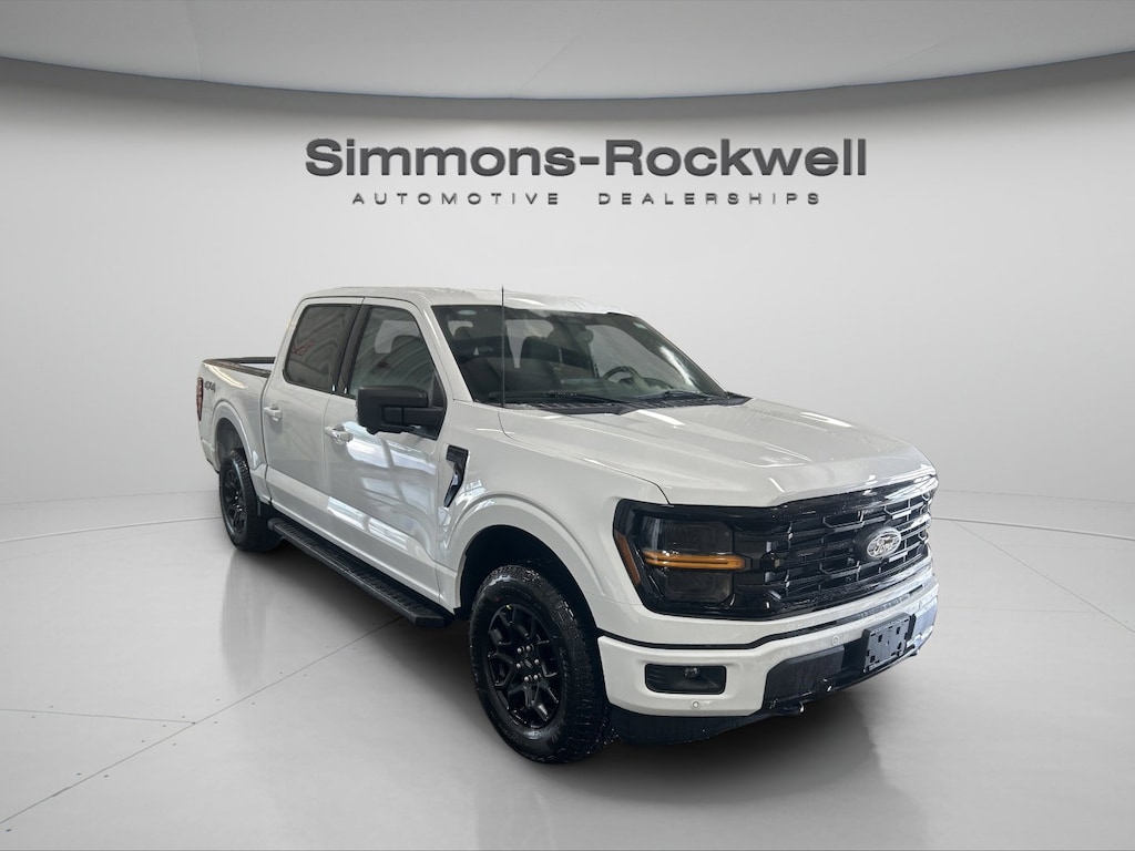 New 2026 Ford F-150 XLT XLT 4WD SuperCrew 5.5 Box