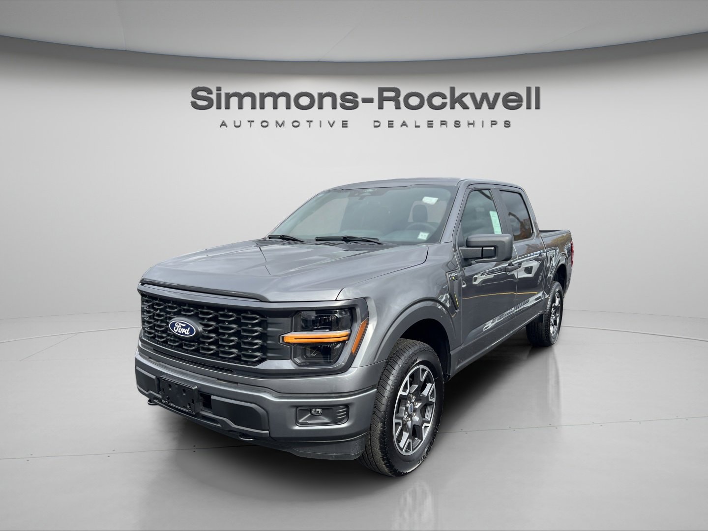 2025 Ford F-150 STX 4WD SuperCrew 5.5 Box 