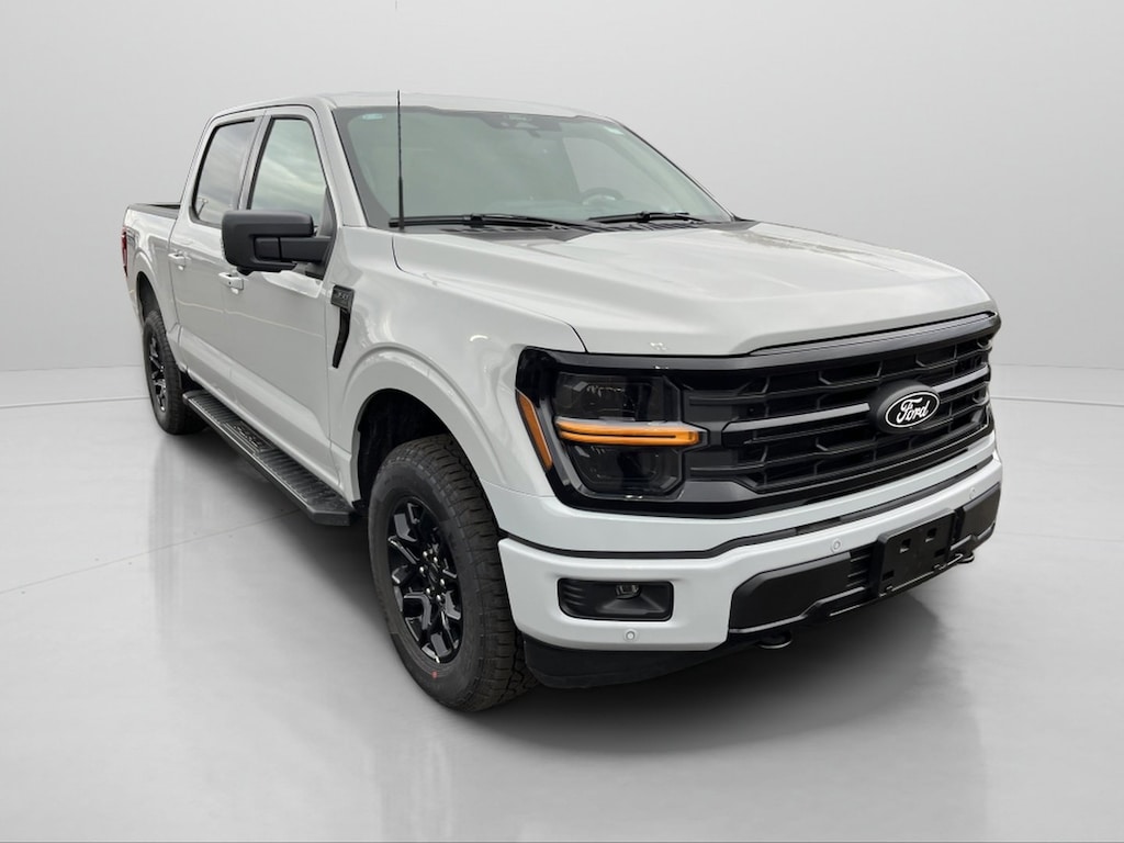 New 2026 Ford F-150 XLT XLT 4WD SuperCrew 5.5 Box