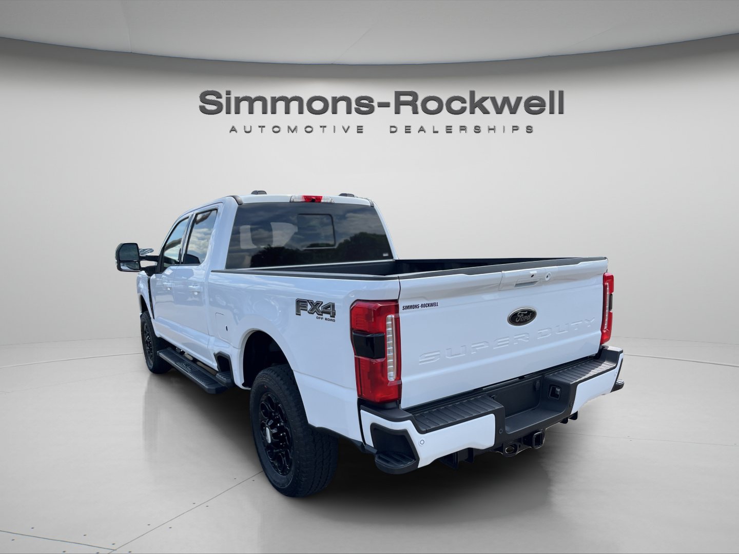2026 Ford F-350 Super Duty XLT - Photo 3
