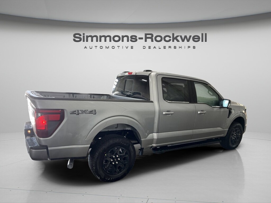 New 2026 Ford F-150 XLT XLT 4WD SuperCrew 5.5 Box