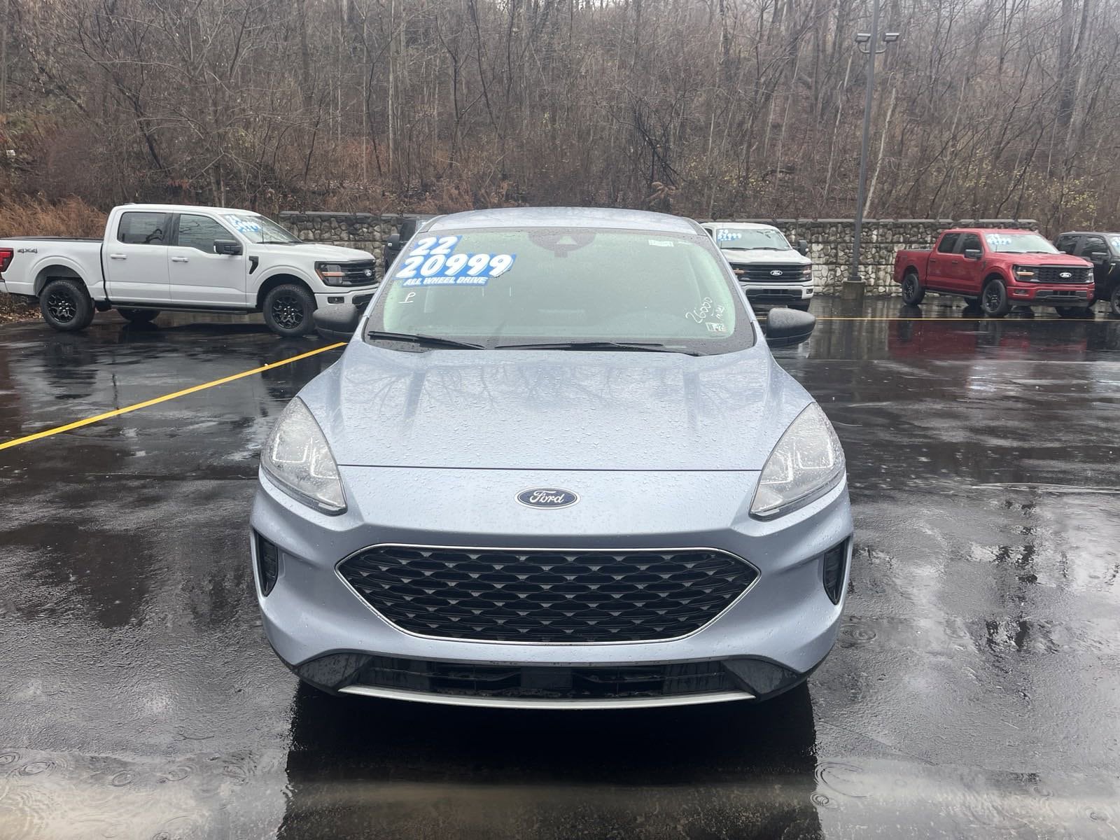 Used 2022 Ford Escape SE with VIN 1FMCU9G62NUB79699 for sale in Bath, NY