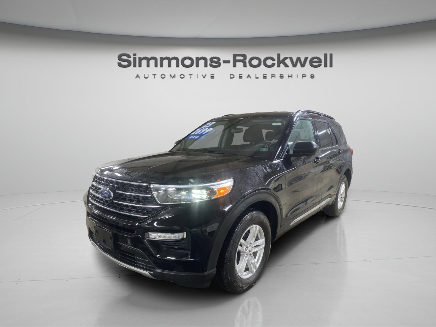 2023 Ford Explorer SUV 