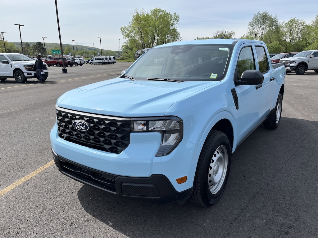 New 2026 Ford Maverick XL Truck SuperCrew