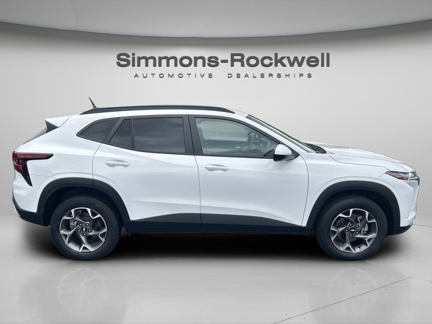 2024 Chevrolet Trax LT photo 4