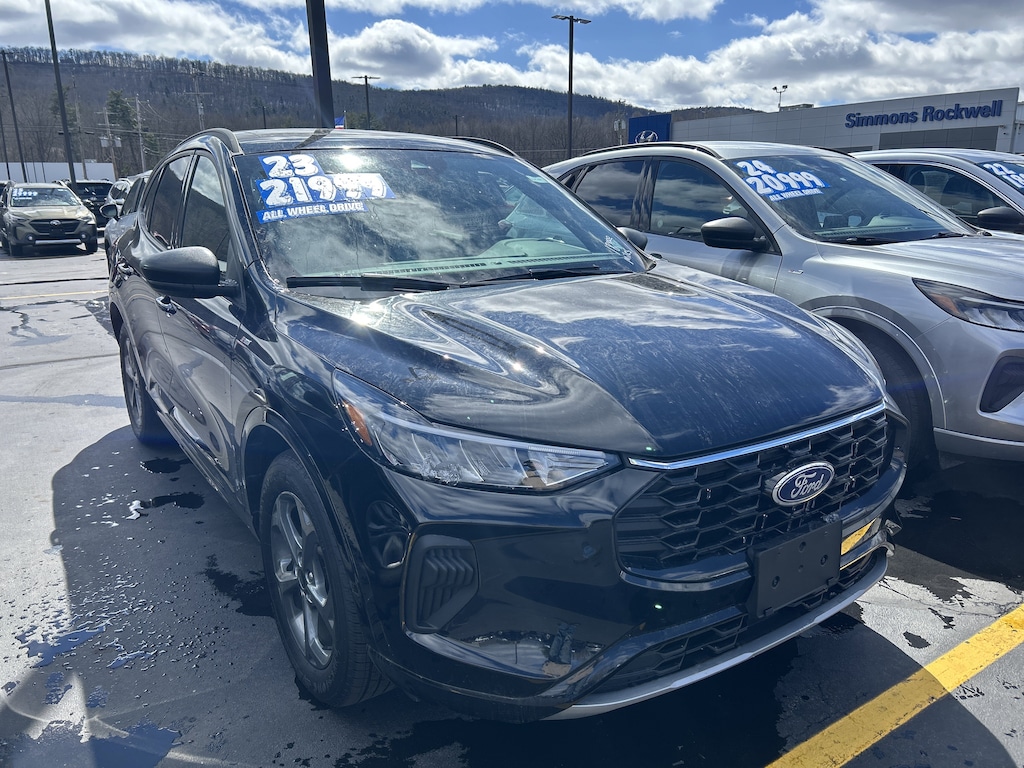 Used 2023 Ford Escape ST-Line SUV