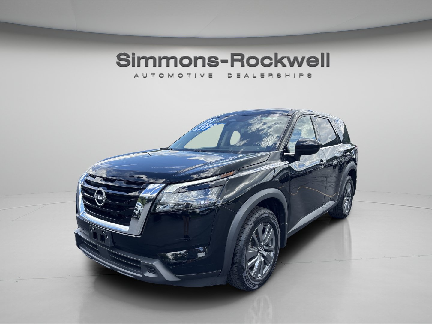 2023 Nissan Pathfinder S