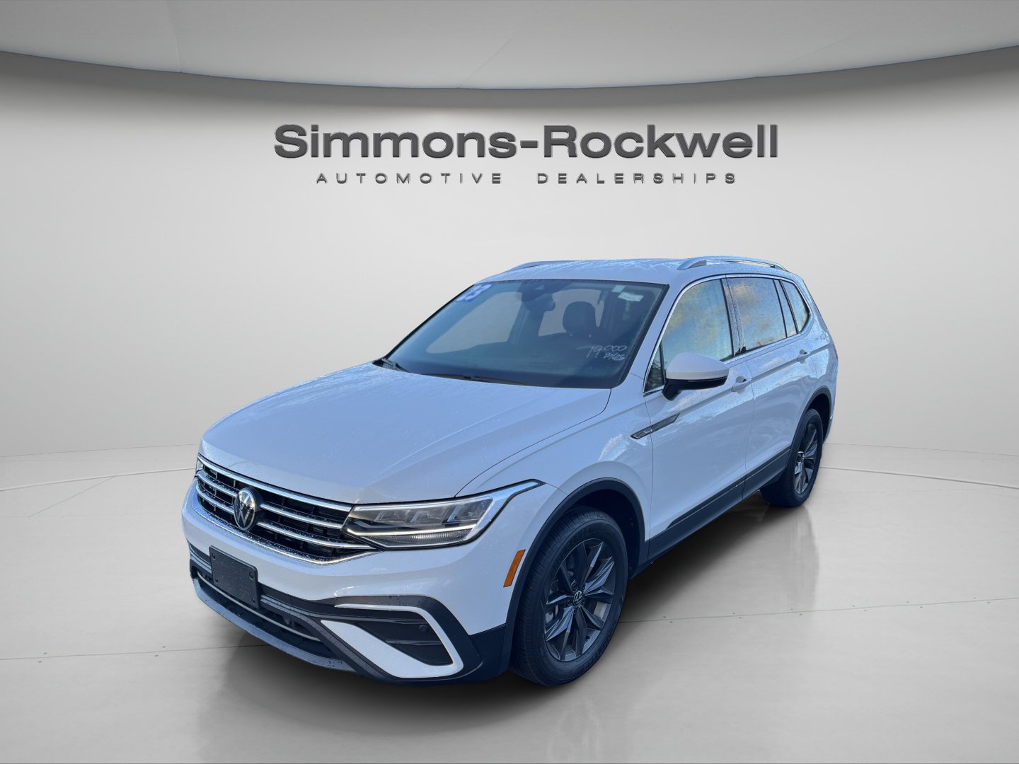 Used 2024 Volkswagen Tiguan SE SUV