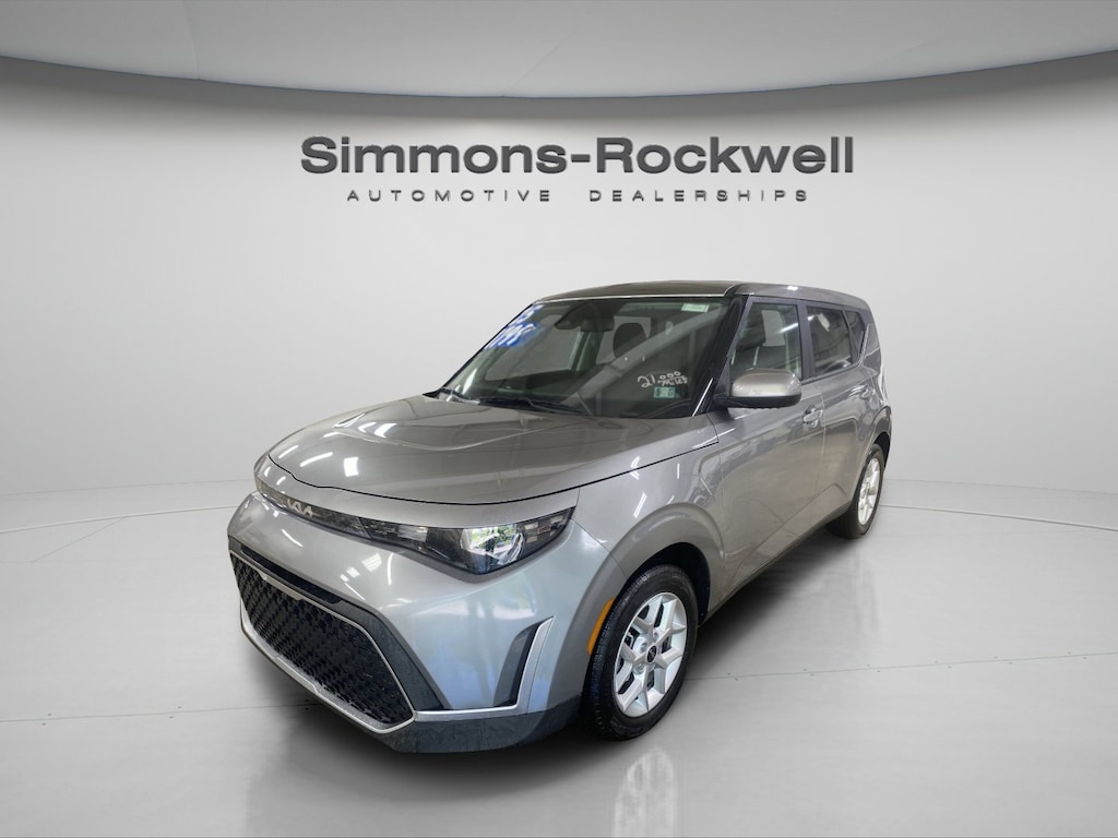 Used 2025 Kia Soul LX Hatchback