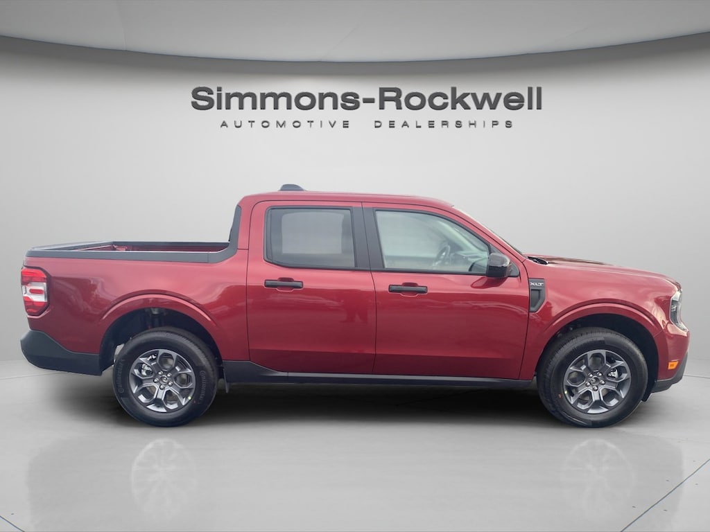 New 2025 Ford Maverick XLT Truck SuperCrew