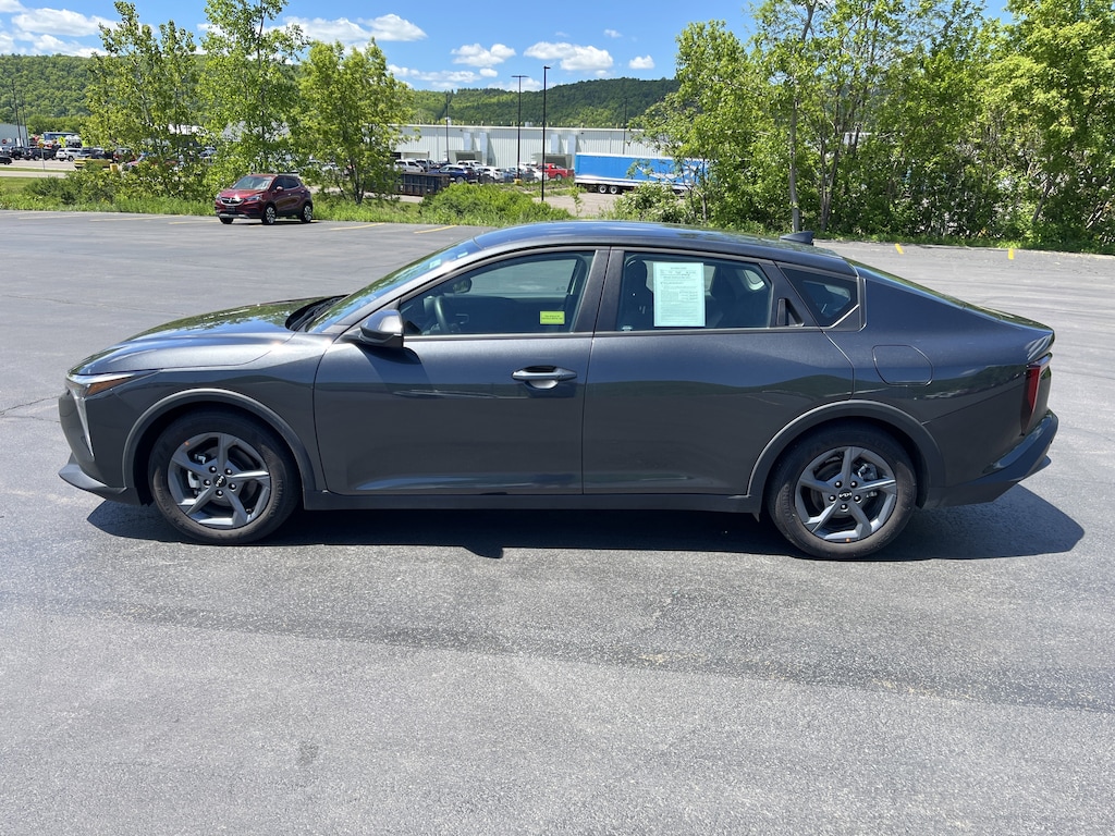 Used 2025 Kia K4 LXS Sedan