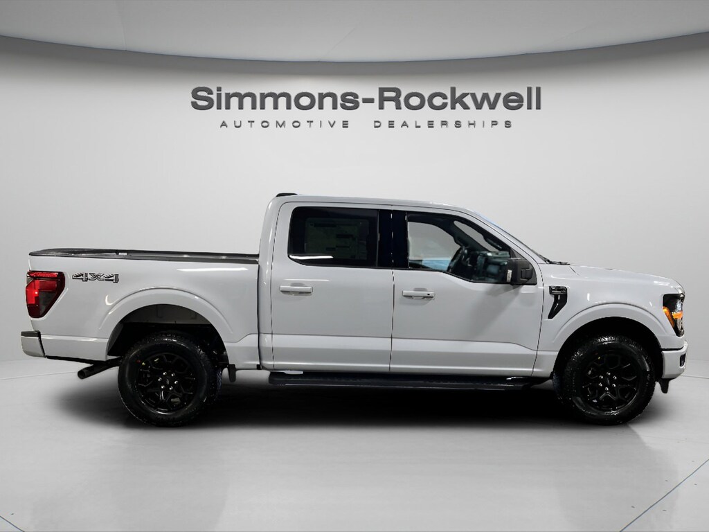 New 2025 Ford F-150 XLT Truck SuperCrew Cab