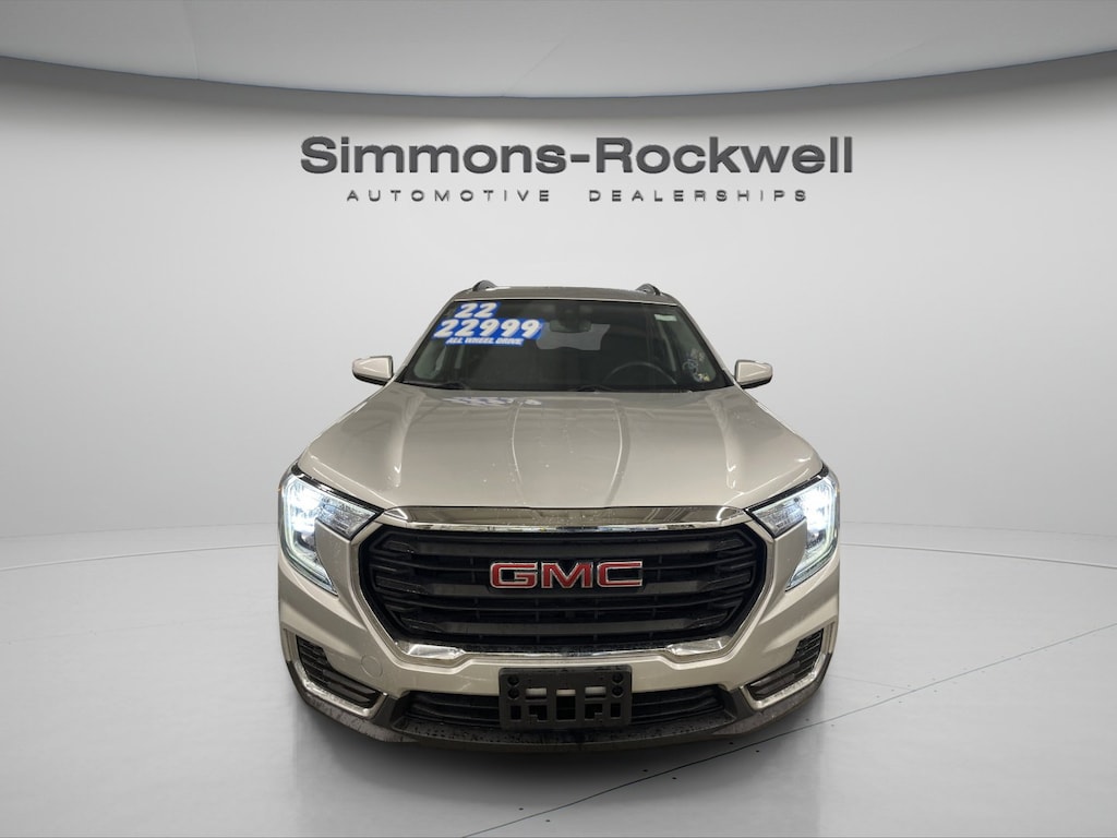 Used 2022 GMC Terrain SLE SUV