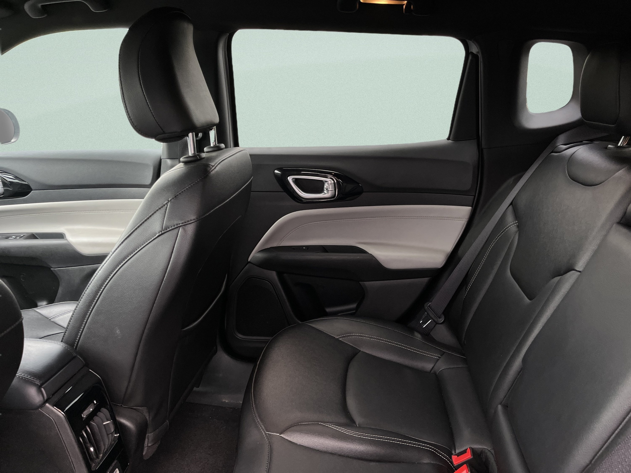 2025 Jeep Compass Limited - Photo 22