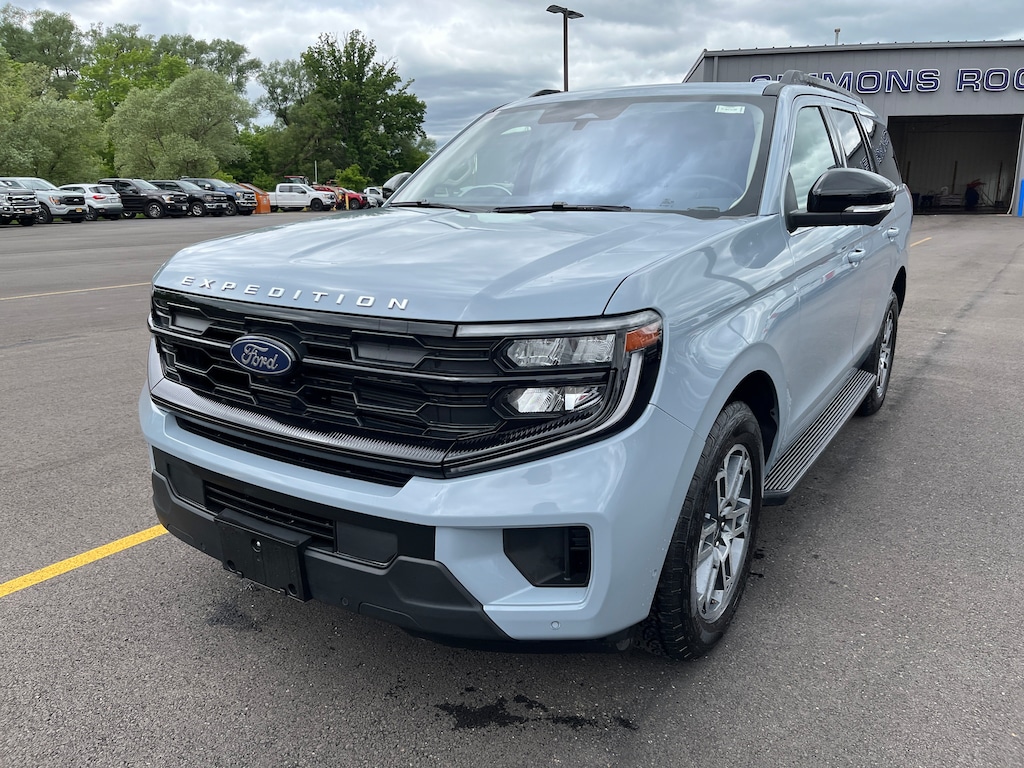 Used 2025 Ford Expedition Active SUV