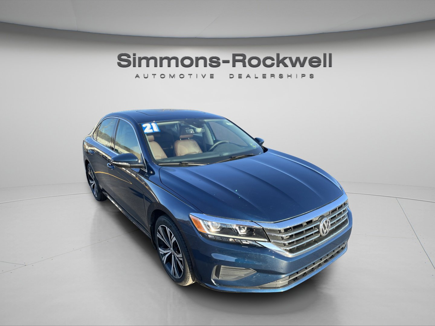 2021 Volkswagen Passat 2.0T SE photo 2