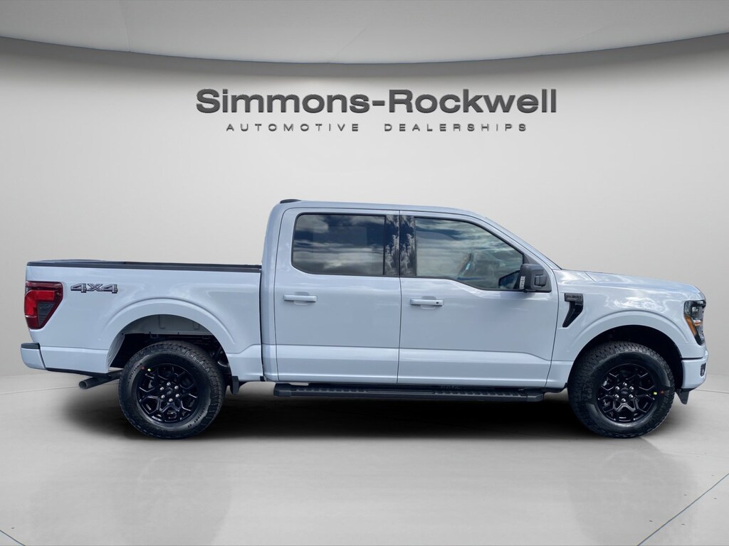 New 2025 Ford F-150 XLT Truck SuperCrew Cab