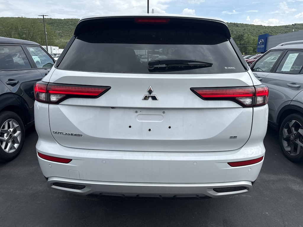 Used 2024 Mitsubishi Outlander SE SUV