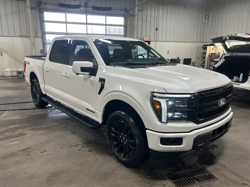 New 2025 Ford F-150 Lariat Truck SuperCrew Cab