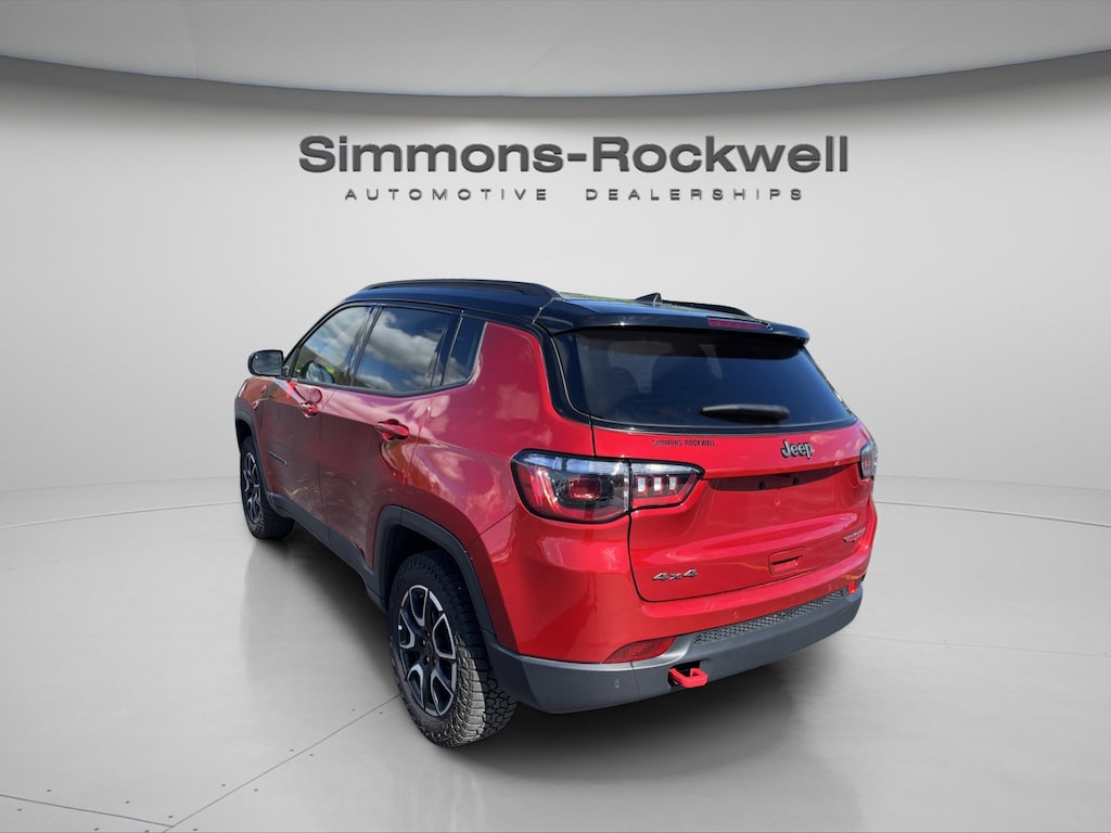 Used 2025 Jeep Compass Trailhawk SUV