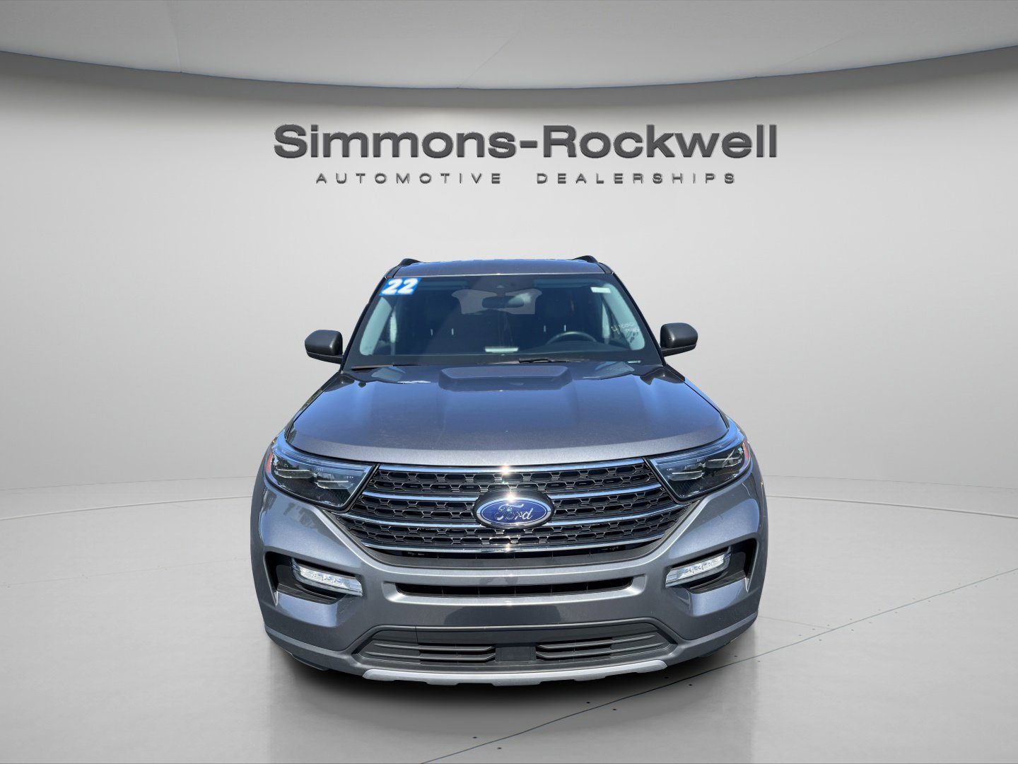 2022 Ford Explorer XLT photo 2