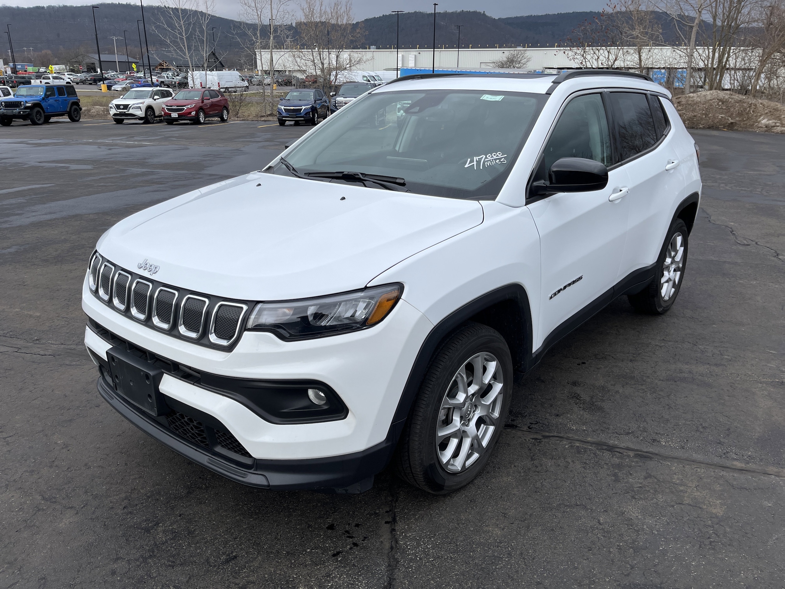 2022 Jeep Compass Latitude Lux's photo