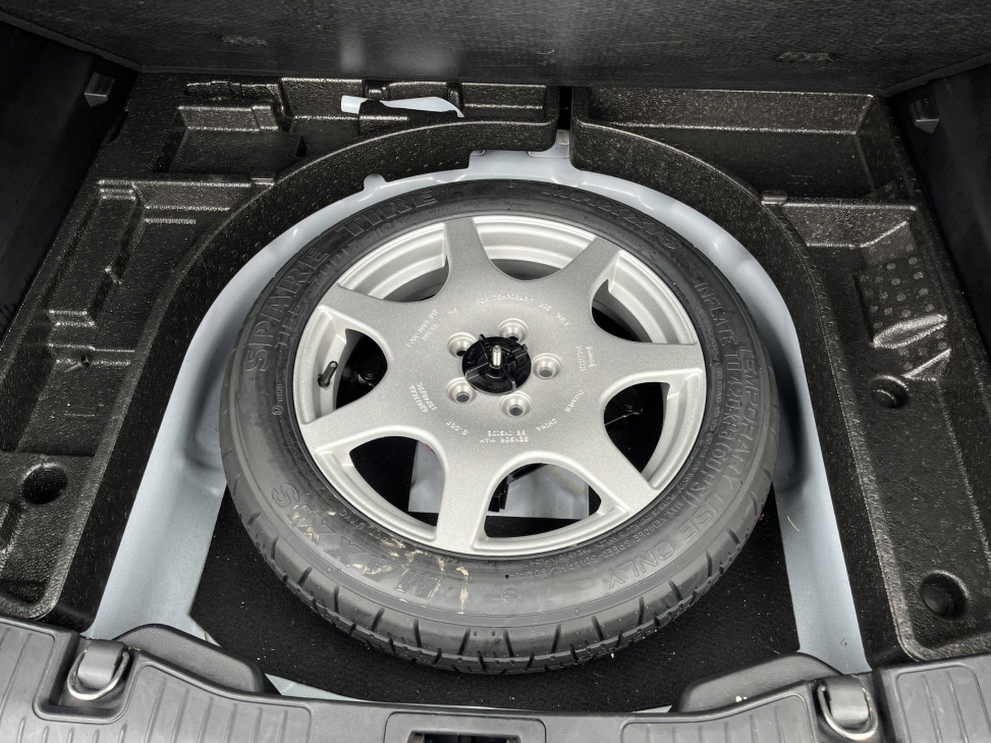 2022 Ford Escape SE photo 3