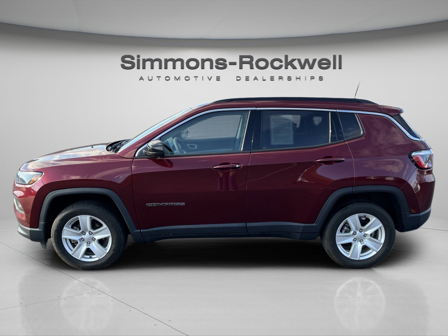 2022 Jeep Compass Latitude photo 3