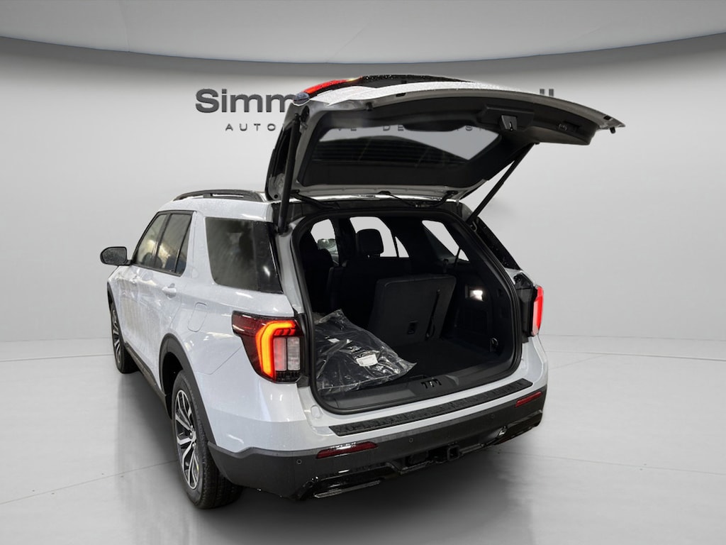 New 2026 Ford Explorer ST-Line SUV