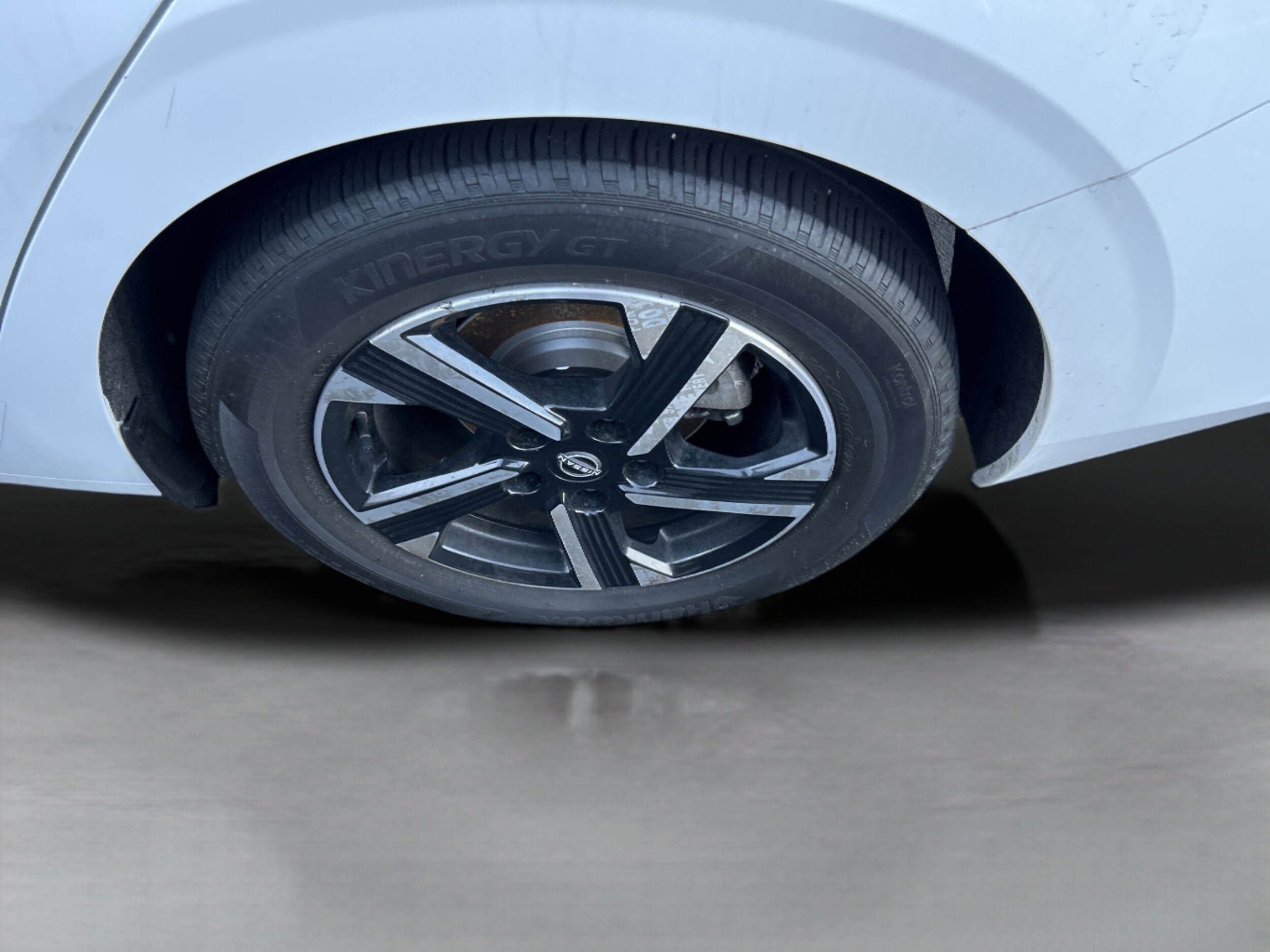 2024 Nissan Sentra SV - Photo 9