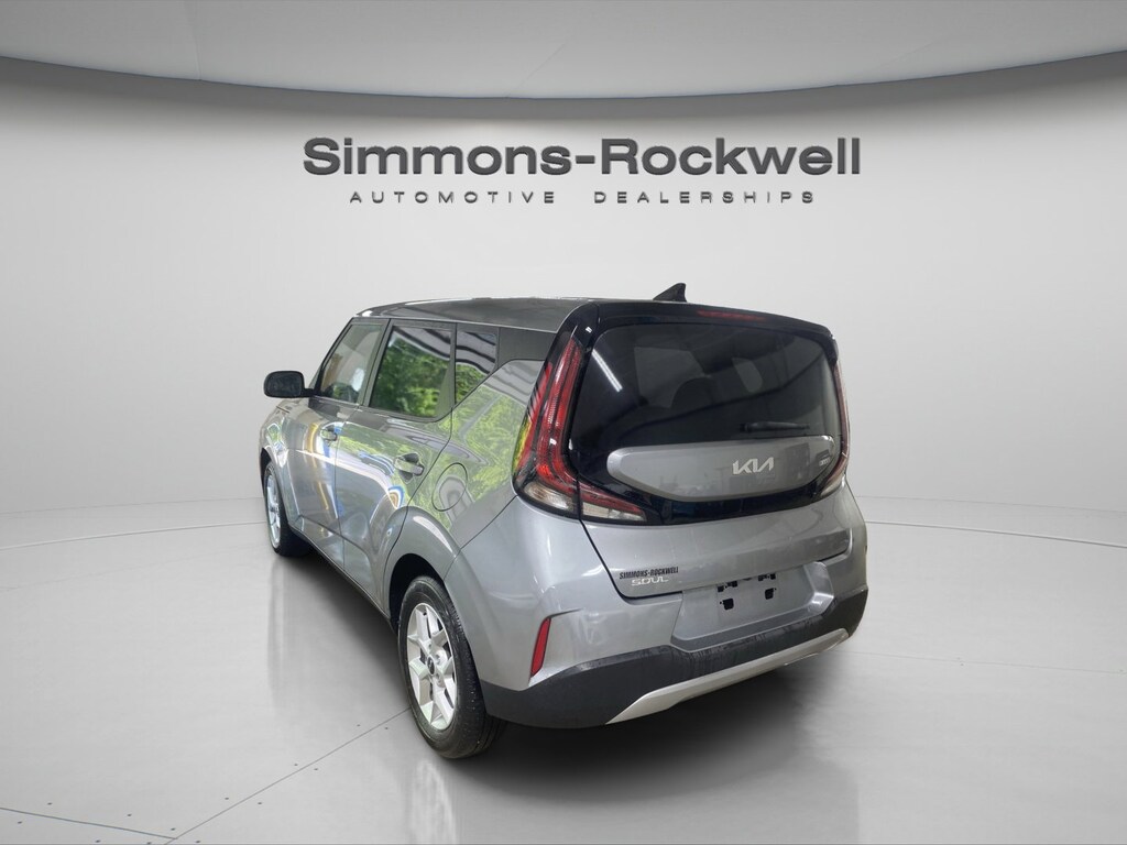 Used 2025 Kia Soul LX Hatchback