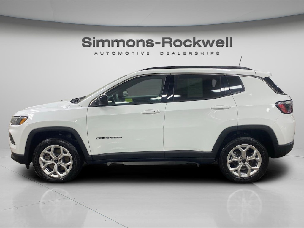 Used 2025 Jeep Compass Latitude SUV