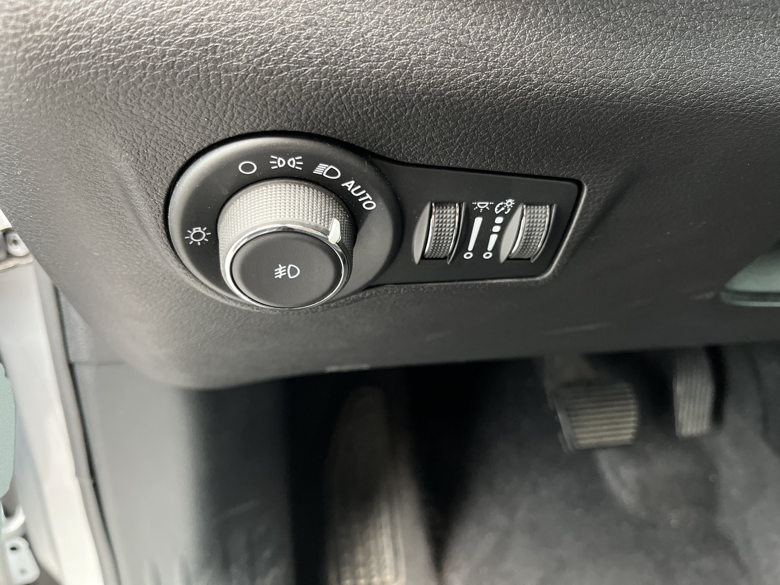 2025 Jeep Compass Limited - Photo 19