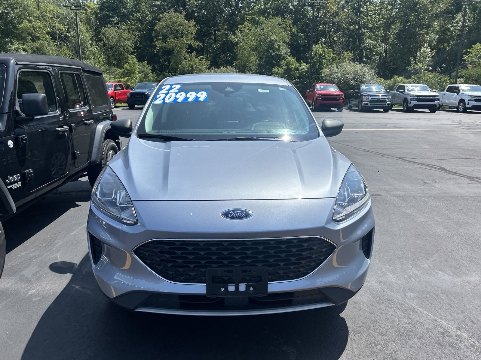 Used 2022 Ford Escape SE with VIN 1FMCU9G66NUA83445 for sale in Bath, NY