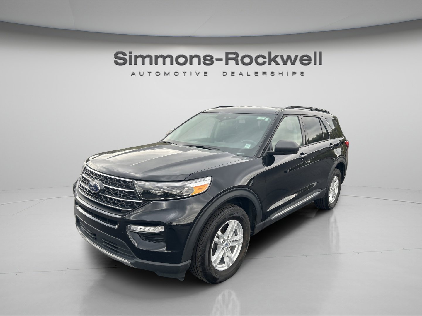 2023 Ford Explorer XLT's photo