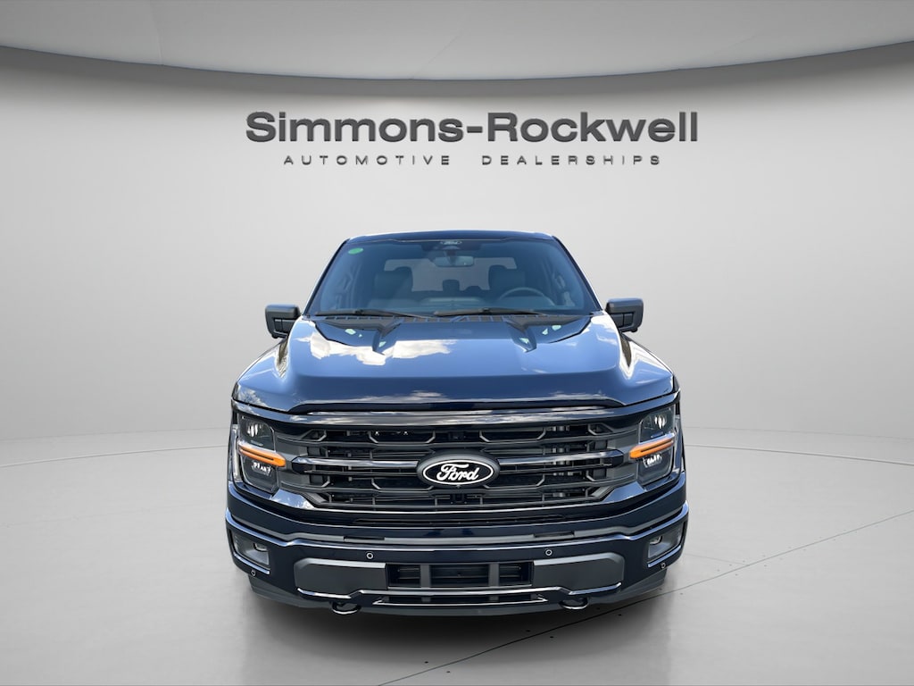 New 2026 Ford F-150 XLT XLT 4WD SuperCrew 5.5 Box