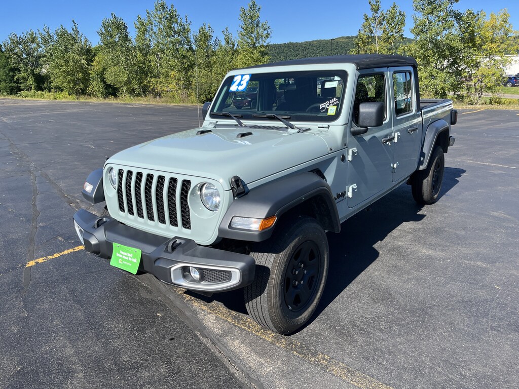 Certified 2023 Jeep Gladiator Sport Truck Crew Cab